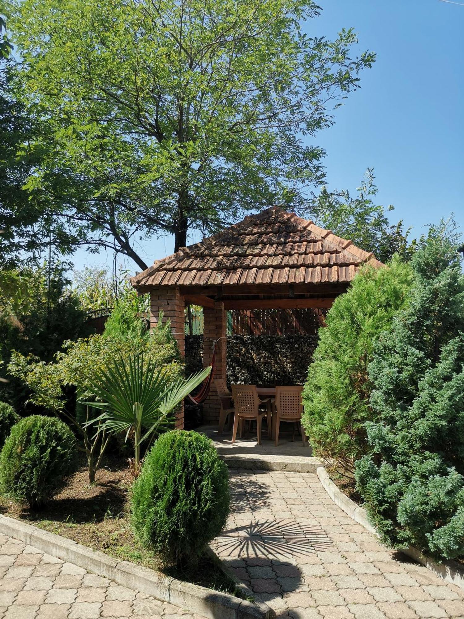Villa Platinum Цкалтубо Екстериор снимка