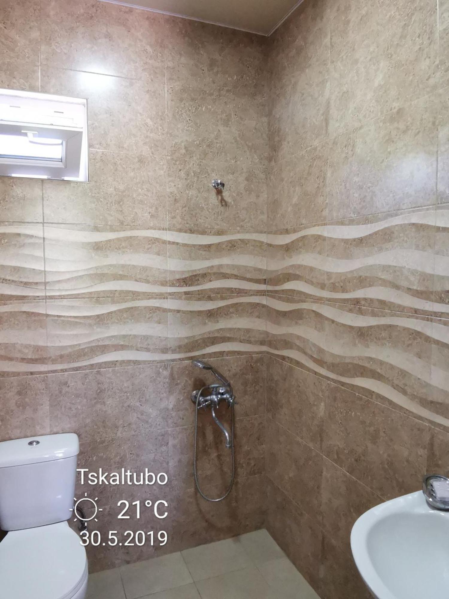 Villa Platinum Цкалтубо Екстериор снимка